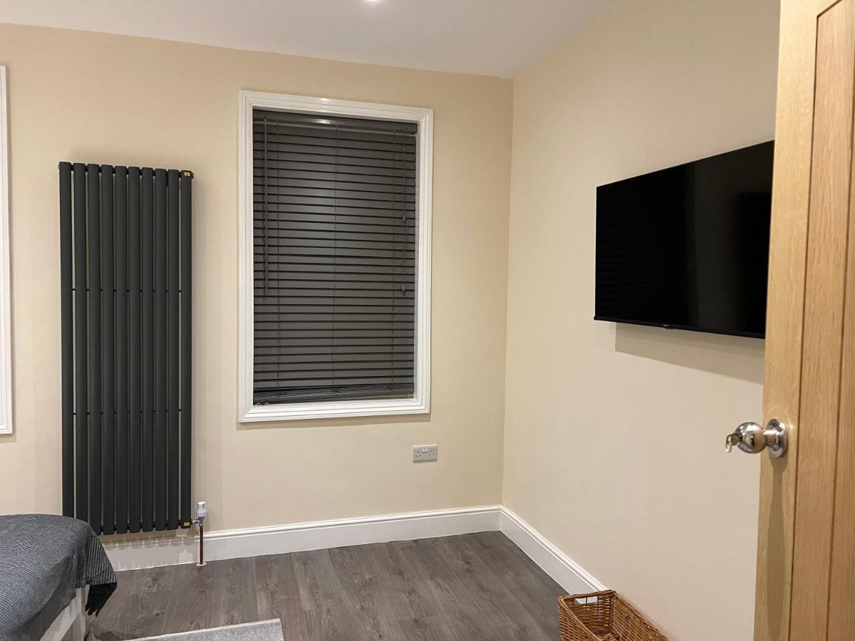 Beautiful Rooms Only Few Steps Away From Bruce Grove Tottenham Stadium Londra Dış mekan fotoğraf