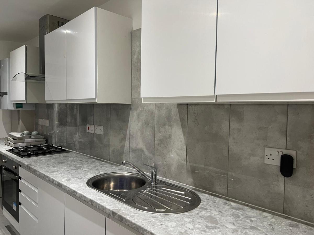 Beautiful Rooms Only Few Steps Away From Bruce Grove Tottenham Stadium Londra Dış mekan fotoğraf