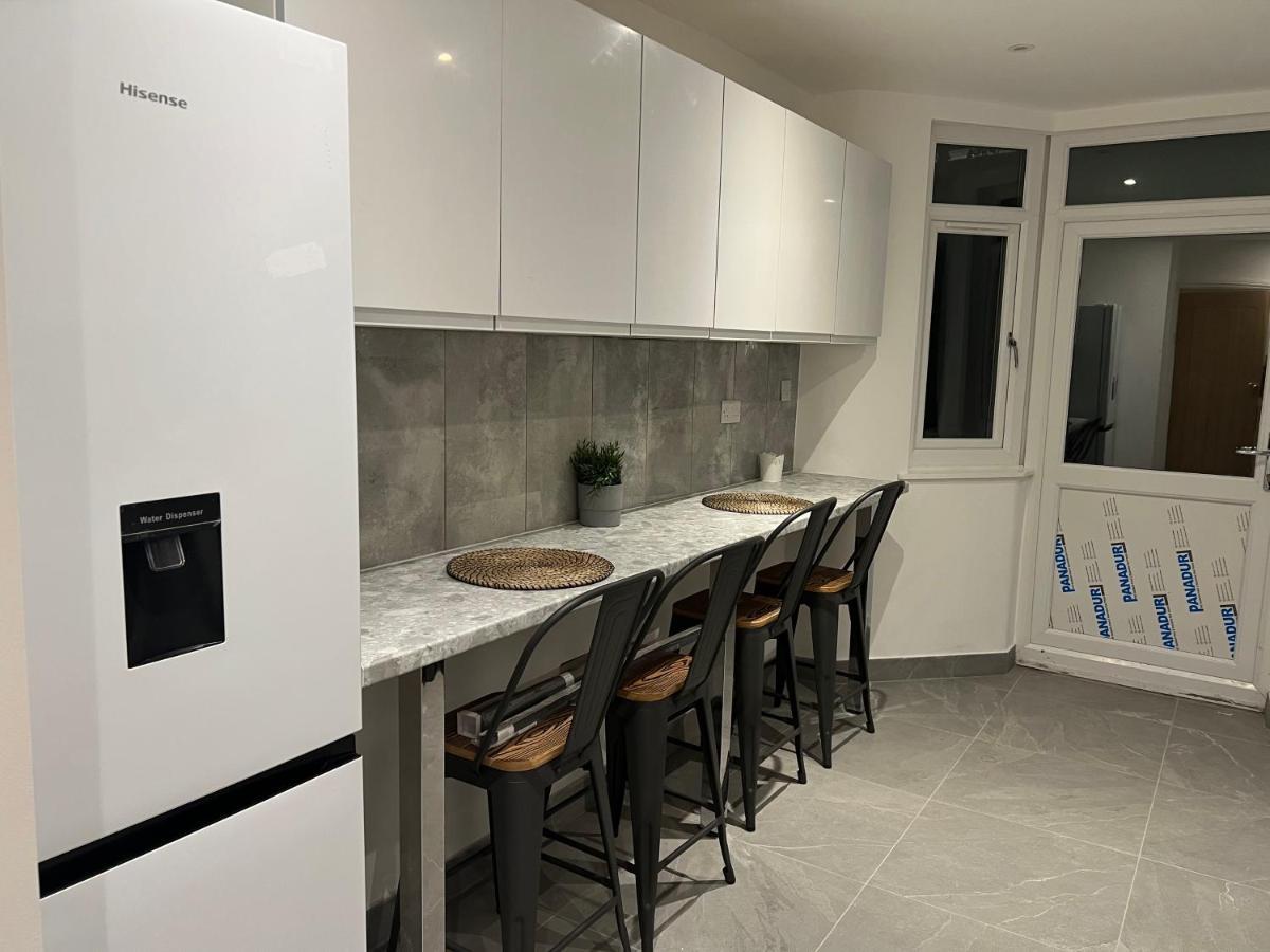 Beautiful Rooms Only Few Steps Away From Bruce Grove Tottenham Stadium Londra Dış mekan fotoğraf