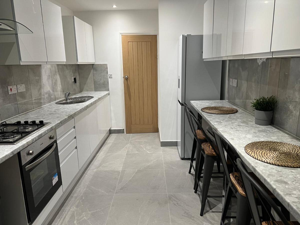 Beautiful Rooms Only Few Steps Away From Bruce Grove Tottenham Stadium Londra Dış mekan fotoğraf