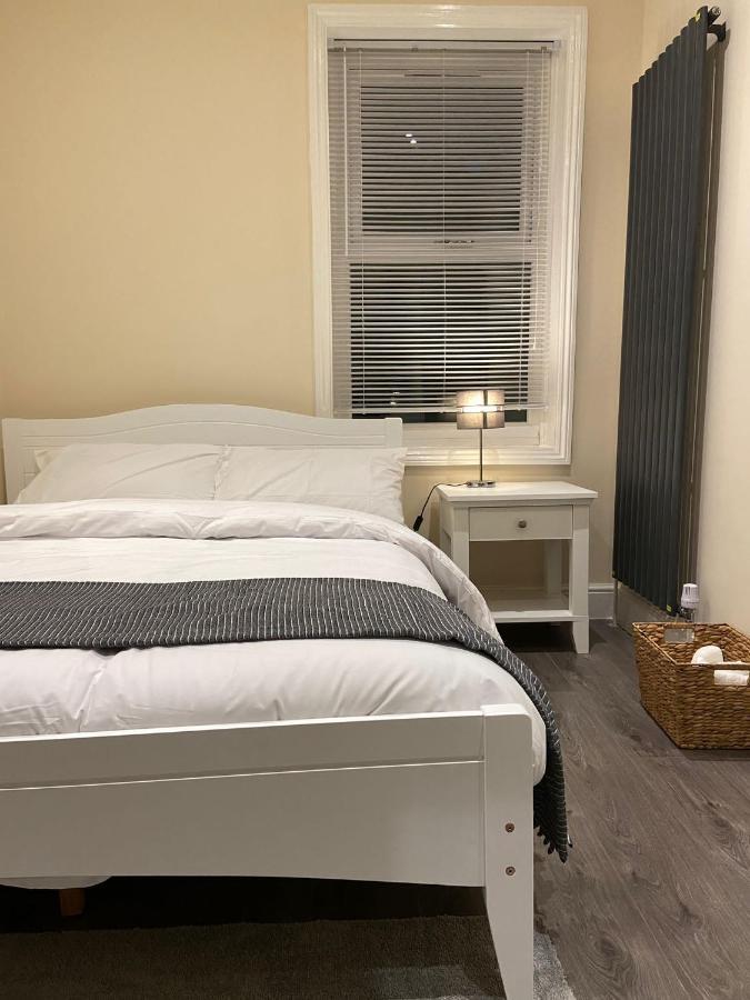 Beautiful Rooms Only Few Steps Away From Bruce Grove Tottenham Stadium Londra Dış mekan fotoğraf
