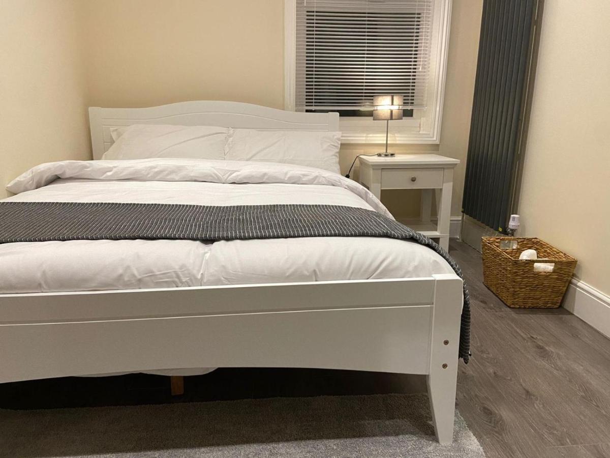 Beautiful Rooms Only Few Steps Away From Bruce Grove Tottenham Stadium Londra Dış mekan fotoğraf